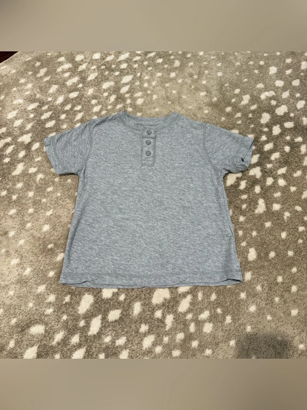 Bundle (4) Boys Short-Sleeve Shirts - Gray, Navy, Red, Maroon. Size 5